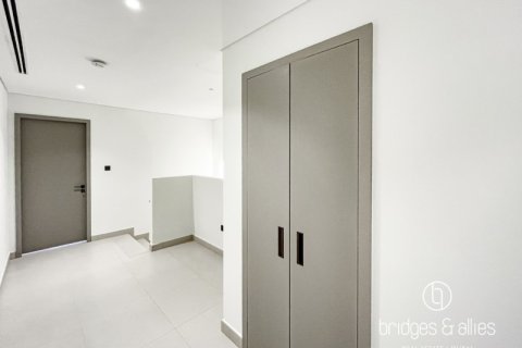 Villa in Dubai 4 bedrooms, 247.1 sq.m. № 77189 - photo 8