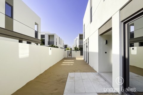 Villa en Dubai, 4 dormitorios, 233 m², № 77198 - foto 14