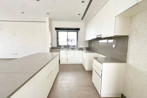Снять в аренду виллу в Дубай Хилс Эстейт, Дубай: 4 спальни, 430м², № 21042 - фото 3