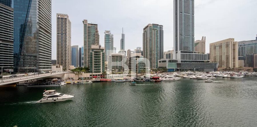 Villa en Dubai Marina, Dubai, 3 dormitorios, 285 m², № 21040