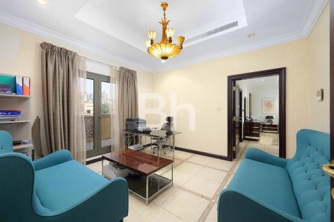 Villa en Palm Jumeirah, Dubai, 4 dormitorios, 470 m², № 21039 - foto 16