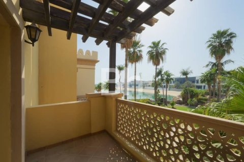 Villa en Palm Jumeirah, Dubai, 4 dormitorios, 470 m², № 21039 - foto 7
