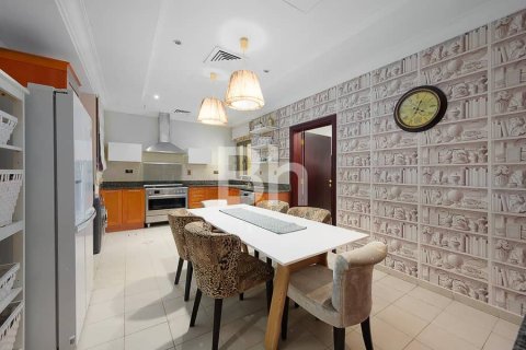 Villa en Palm Jumeirah, Dubai, 4 dormitorios, 470 m², № 21039 - foto 26