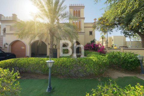Villa en Palm Jumeirah, Dubai, 4 dormitorios, 470 m², № 21039 - foto 6