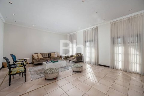Villa in The Villa, Dubai 4 bedrooms, 469 sq.m. № 21041 - photo 3