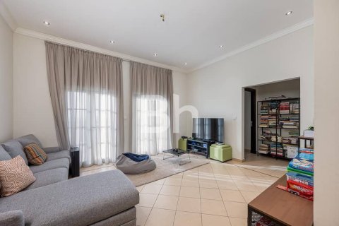 Villa in The Villa, Dubai 4 bedrooms, 469 sq.m. № 21041 - photo 6