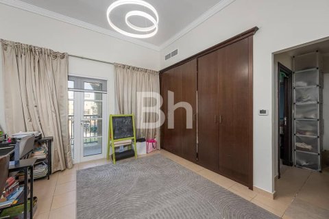 Villa in The Villa, Dubai 4 bedrooms, 469 sq.m. № 21041 - photo 12
