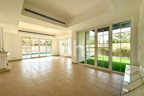 Villa à Arabian Ranches, Dubai, 4 chambres, 635 m², № 57219 - photo 2