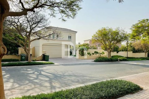 Villa à Arabian Ranches, Dubai, 4 chambres, 635 m², № 57219 - photo 1