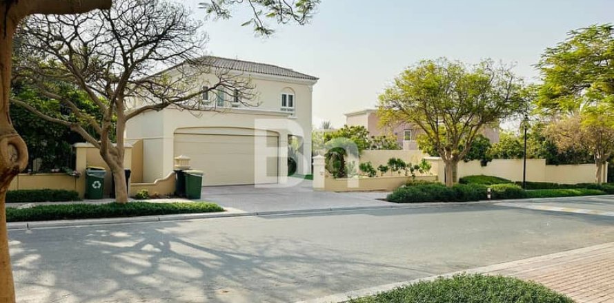 Villa à Arabian Ranches, Dubai, 4 chambres, 635 m², № 57219