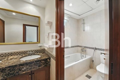 Villa in Arabian Ranches, Dubai 4 bedrooms, 354 sq.m. № 57196 - photo 8