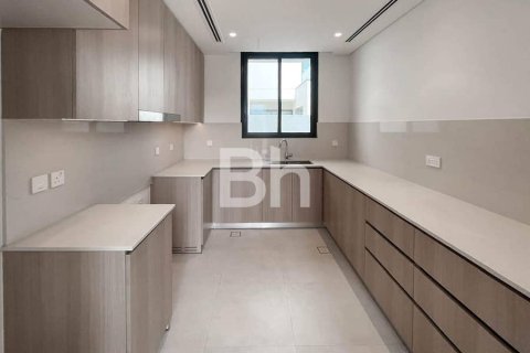 Villa in Arabian Ranches 3, Dubai 4 bedrooms, 611 sq.m. № 57216 - photo 12