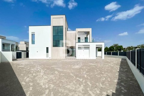 Villa in Arabian Ranches 3, Dubai 4 bedrooms, 611 sq.m. № 57216 - photo 3