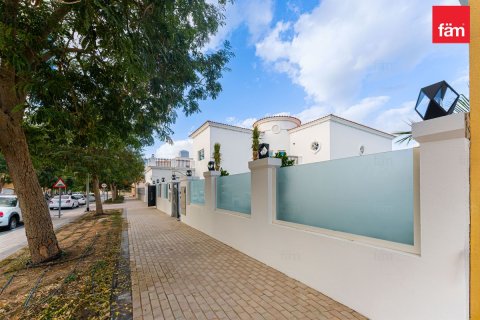 Villa en Dubai, 5 dormitorios, 801.7 m², № 90529 - foto 15
