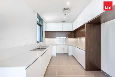 Penthouse in Dubai 3 bedrooms, 211.7 sq.m. № 23163 - photo 14