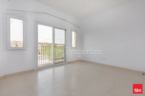 Villa in Dubai 3 bedrooms, 195.3 sq.m. № 110743 - photo 12