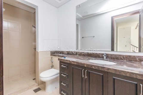 Villa in Dubai 3 bedrooms, 195.3 sq.m. № 110743 - photo 3