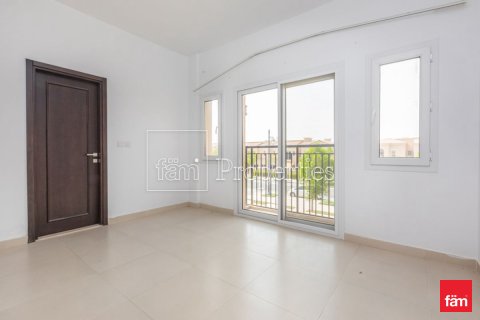 Villa in Dubai 3 bedrooms, 195.3 sq.m. № 110743 - photo 10