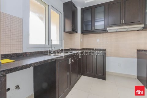 Villa in Dubai 3 bedrooms, 195.3 sq.m. № 110743 - photo 18