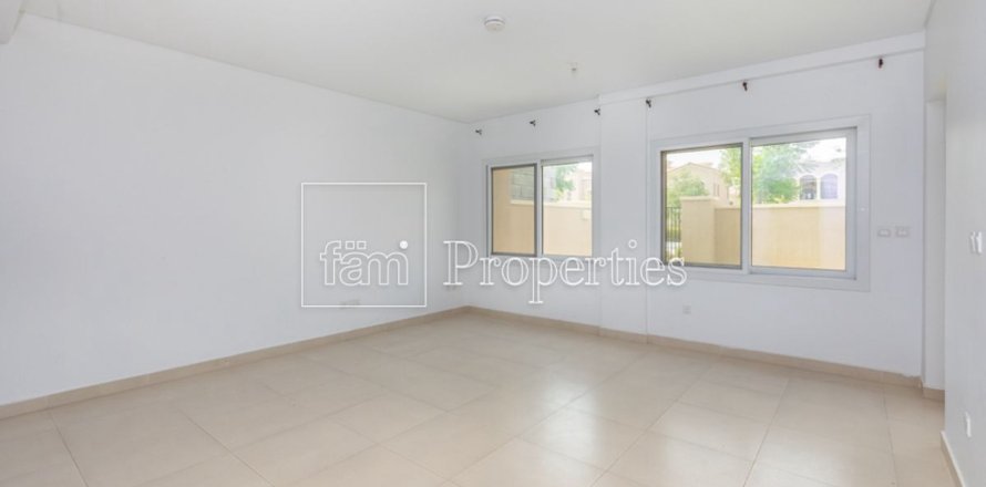 Villa in Dubai 3 bedrooms, 195.3 sq.m. № 110743