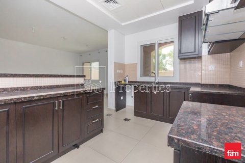 Villa in Dubai 3 bedrooms, 195.3 sq.m. № 110743 - photo 4