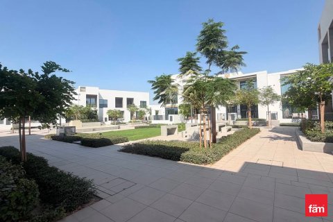 Villa in Dubai 3 bedrooms, 118 sq.m. № 110741 - photo 4