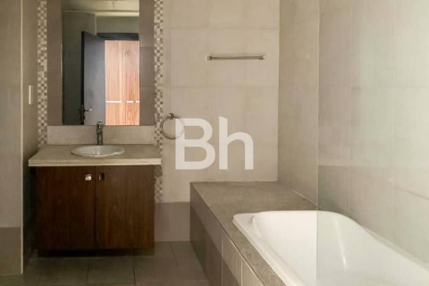 Apartment in Business Bay, Dubai 2 bedrooms, 136 sq.m. № 56350 - photo 11