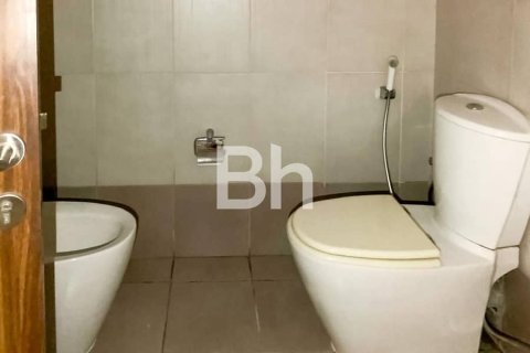 Apartment in Business Bay, Dubai 2 bedrooms, 136 sq.m. № 56350 - photo 12
