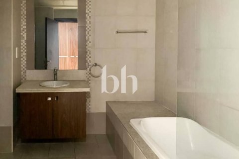 Apartment in Business Bay, Dubai 2 bedrooms, 136 sq.m. № 56350 - photo 7