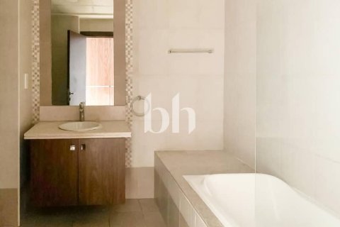 Apartment in Business Bay, Dubai 2 bedrooms, 136 sq.m. № 56350 - photo 9