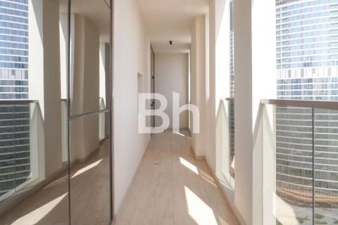 Apartment in Business Bay, Dubai 2 bedrooms, 123 sq.m. № 56351 - photo 18