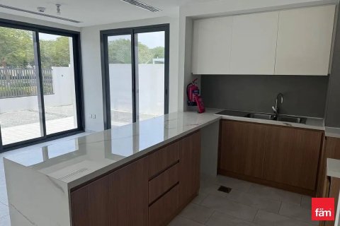 Maison de ville à Dubai, 4 chambres, 230 m², № 100306 - photo 2