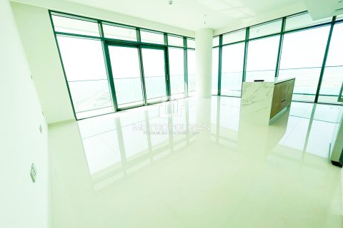 Appartement à EMAAR Beachfront, Dubai Harbour, Dubai, 3 chambres, 180 m², № 73910 - photo 1