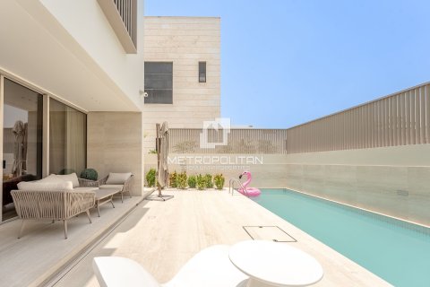 Снять в аренду таунхаус в Meydan, Дубай: 3 спальни, 311м², № 73920 - фото 4