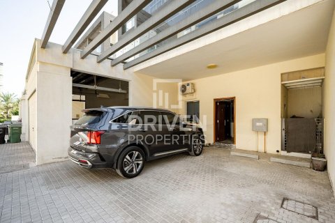 Villa à District 12, Jumeirah Village Circle, Dubai, 4 chambres, 213.12 m², № 138544 - photo 7