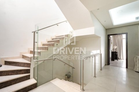 Villa à District 12, Jumeirah Village Circle, Dubai, 4 chambres, 213.12 m², № 138544 - photo 16