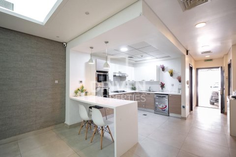 Villa à District 12, Jumeirah Village Circle, Dubai, 4 chambres, 213.12 m², № 138544 - photo 6