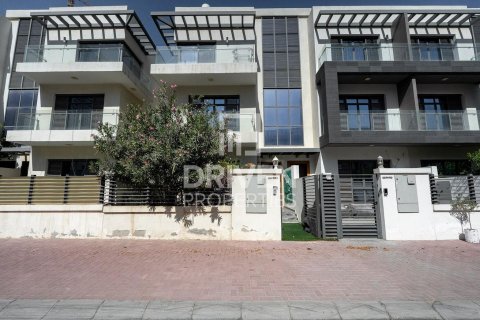 Villa à District 12, Jumeirah Village Circle, Dubai, 4 chambres, 213.12 m², № 138544 - photo 19