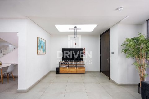 Villa à District 12, Jumeirah Village Circle, Dubai, 4 chambres, 213.12 m², № 138544 - photo 3