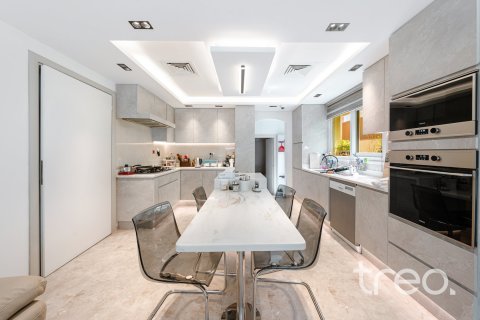 Villa à Meadows, Dubai, 4 chambres, 371.61 m², № 134693 - photo 12