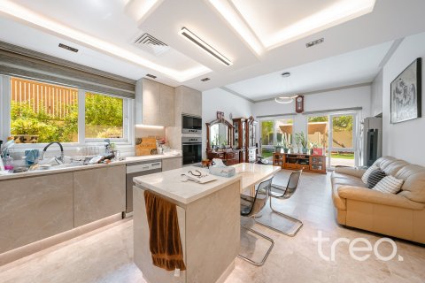 Villa à Meadows, Dubai, 4 chambres, 371.61 m², № 134693 - photo 13