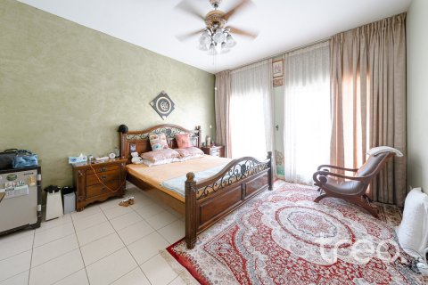Villa à Meadows, Dubai, 4 chambres, 371.61 m², № 134693 - photo 6