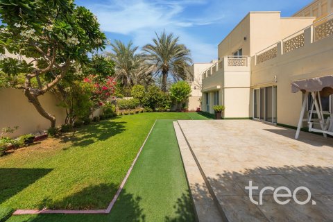 Villa à Meadows, Dubai, 4 chambres, 371.61 m², № 134693 - photo 15