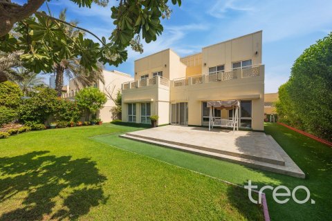 Villa à Meadows, Dubai, 4 chambres, 371.61 m², № 134693 - photo 16