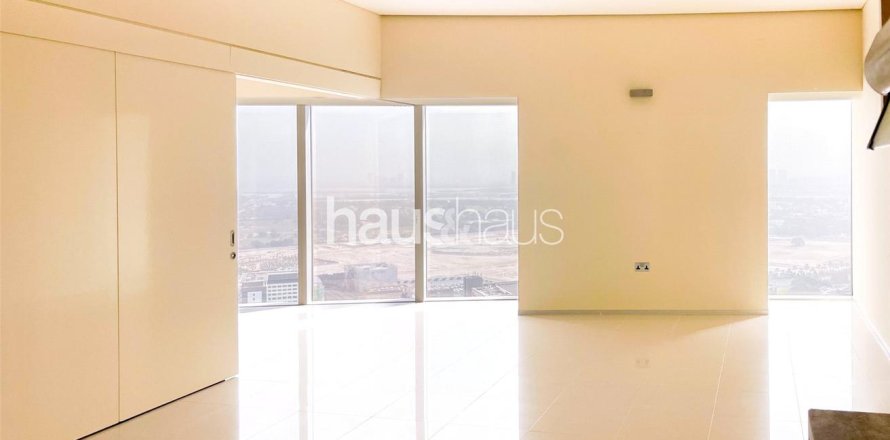 Appartement à Sheikh Zayed Road, Dubai, 2 chambres, 106 m², № 45262