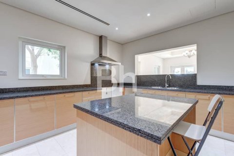 Adosado en Al Furjan, Dubai, 3 dormitorios, 281 m², № 57947 - foto 6
