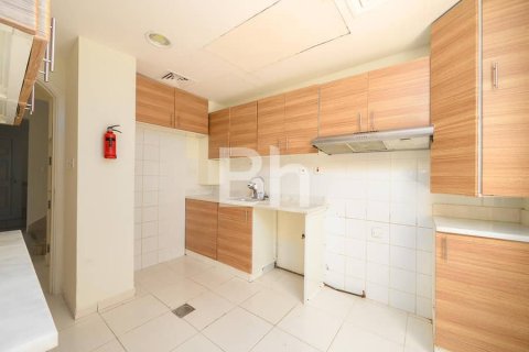 Villa in The Springs, Dubai 2 bedrooms, 246 sq.m. № 57942 - photo 12
