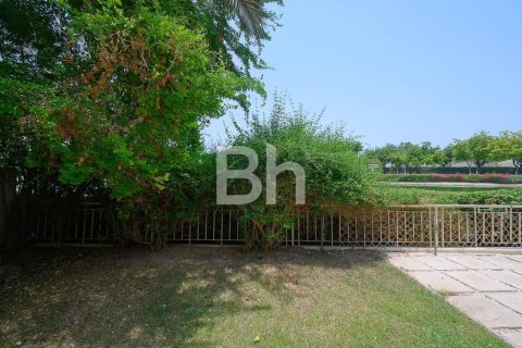 Villa in The Springs, Dubai 2 bedrooms, 246 sq.m. № 57942 - photo 2
