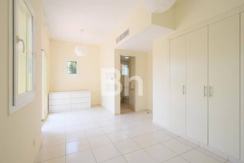 Villa in The Springs, Dubai 2 bedrooms, 246 sq.m. № 57942 - photo 7