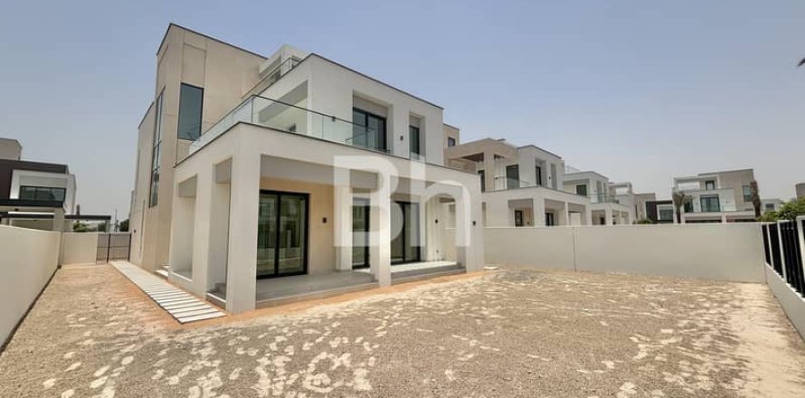 Villa in Arabian Ranches 3, Dubai 4 bedrooms, 492 sq.m. № 57966
